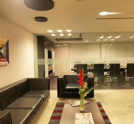 24 Tech Hotel Бангалор Экстерьер фото